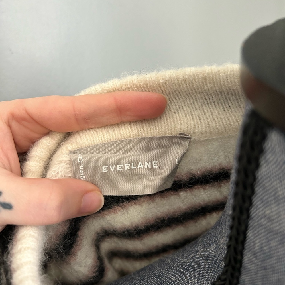 Everlane Striped Wool Sweater Size L - Picture 3 of 5